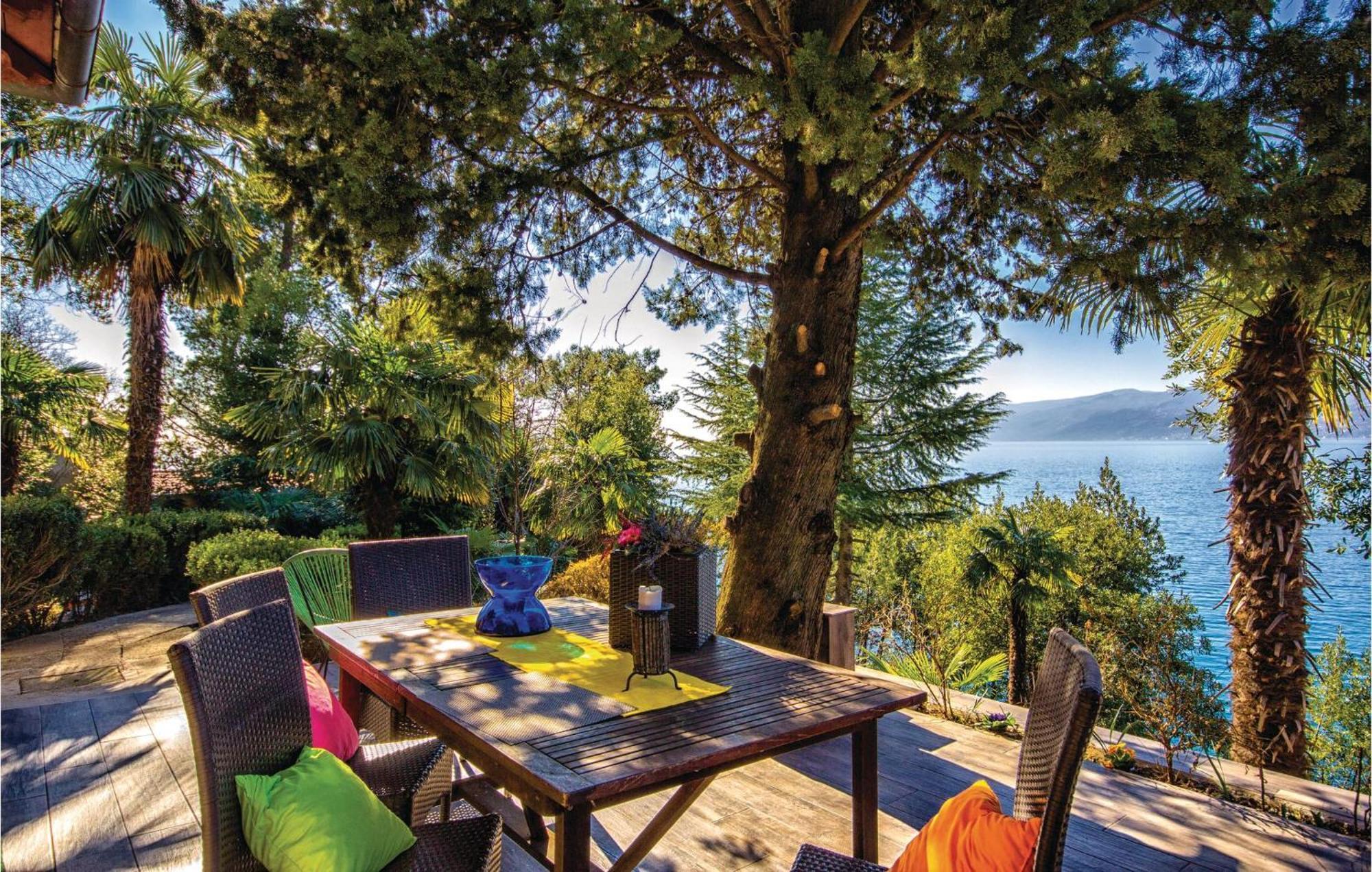 Lovely Apartment In Rijeka With House Sea View Eksteriør bilde